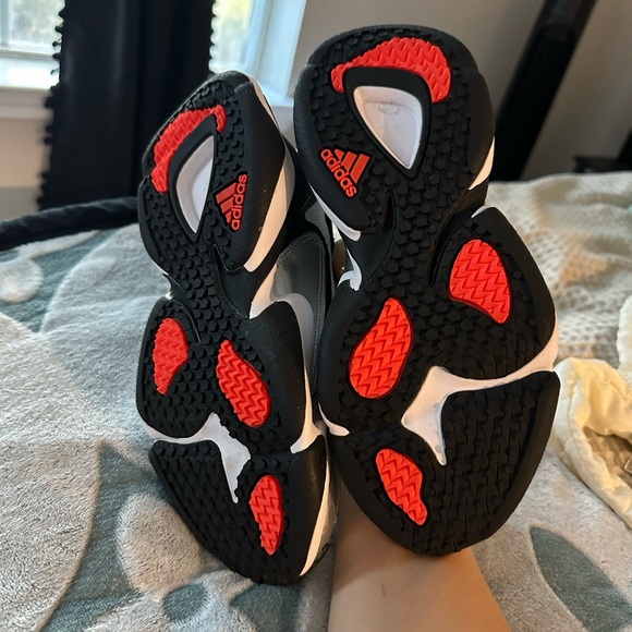 Adidas Sneaker - Picture 3 of 5